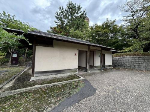 大仏の丘公園 公衆トイレ