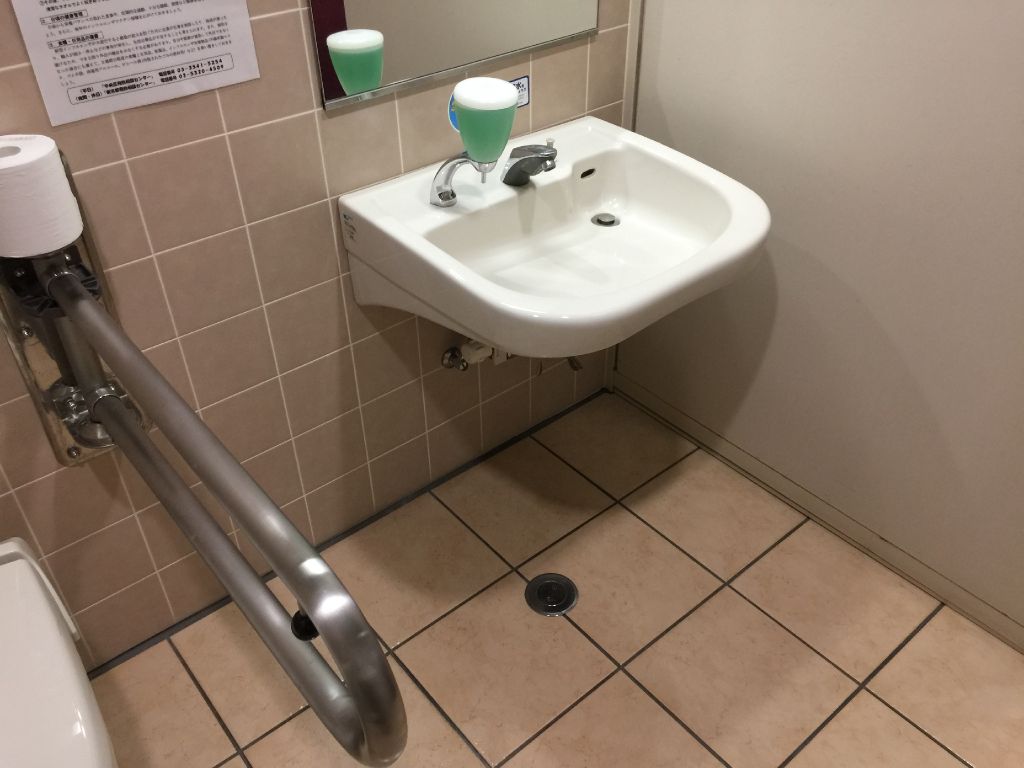 日本橋公会堂