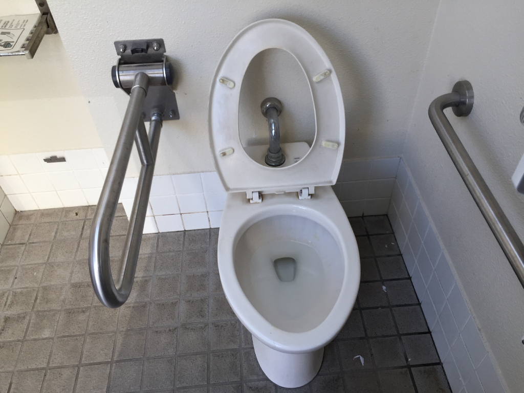 晴海臨海公園内公衆便所