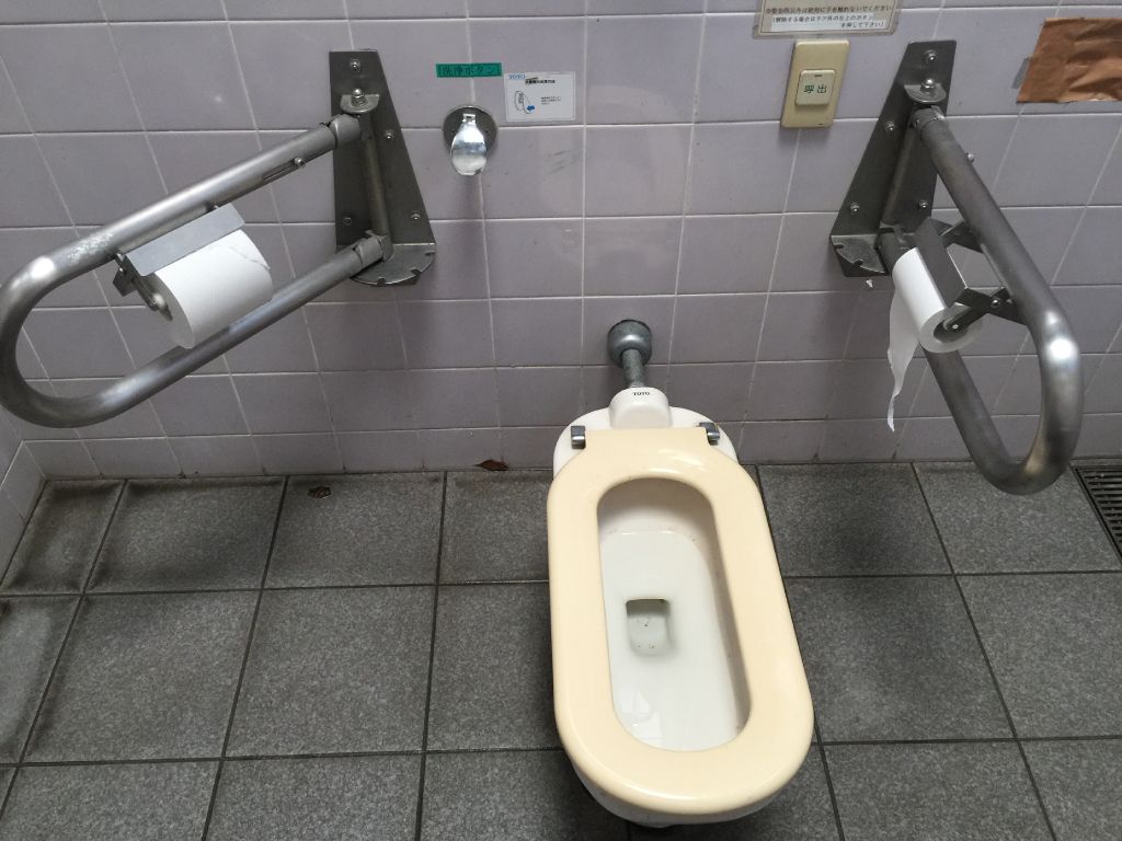 元新月橋際公衆便所