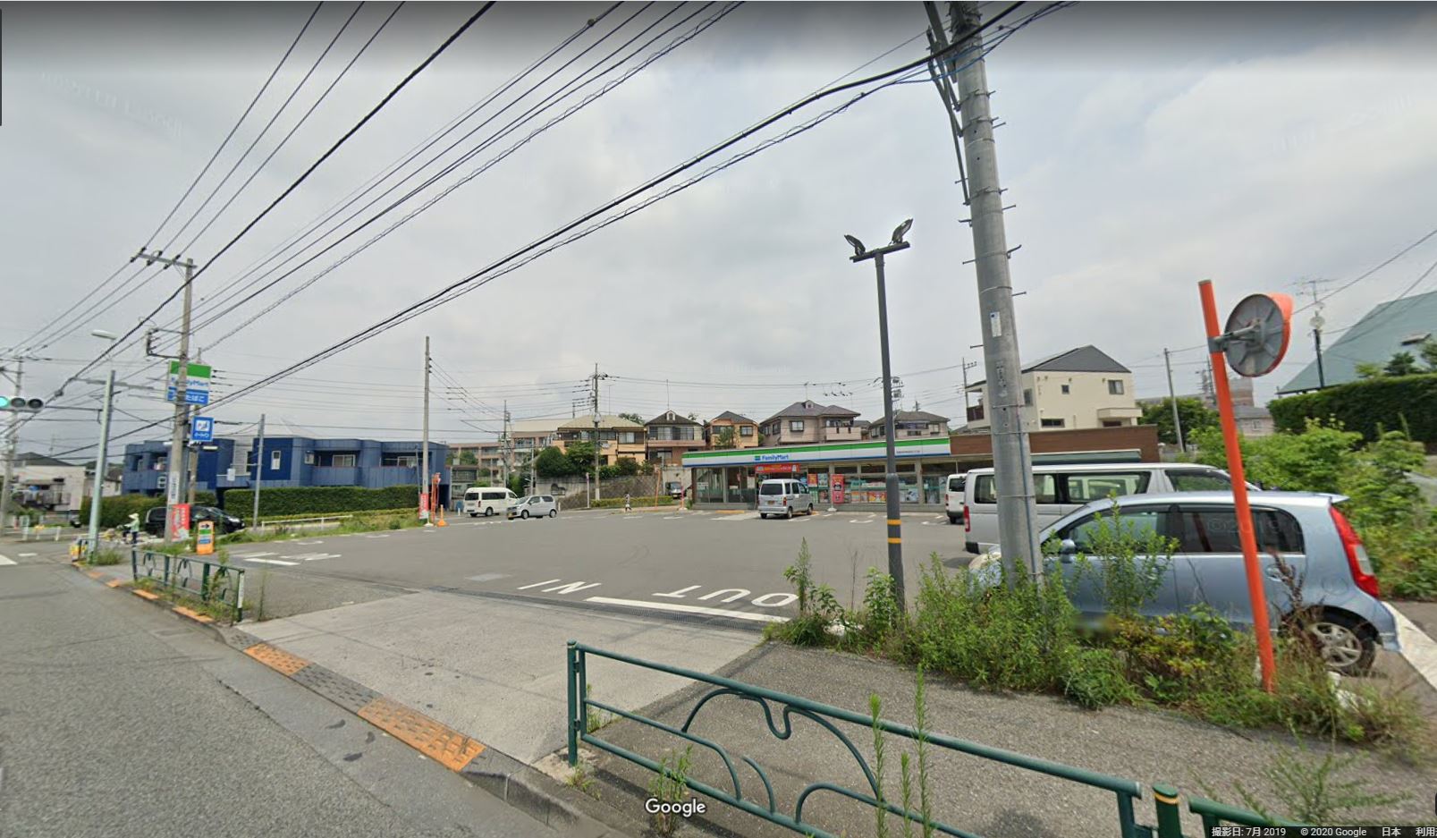 ファミリーマート 昭島田中町団地入口店