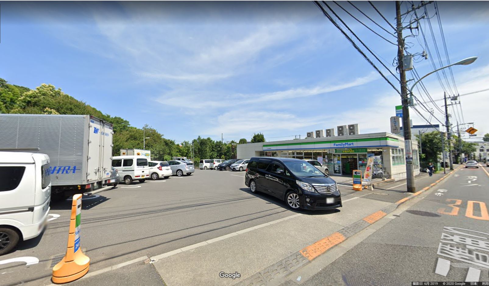 ファミリーマート 深大寺南町店