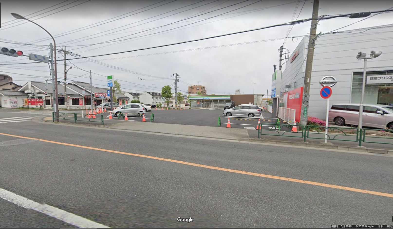 ファミリーマート 町田忠生店