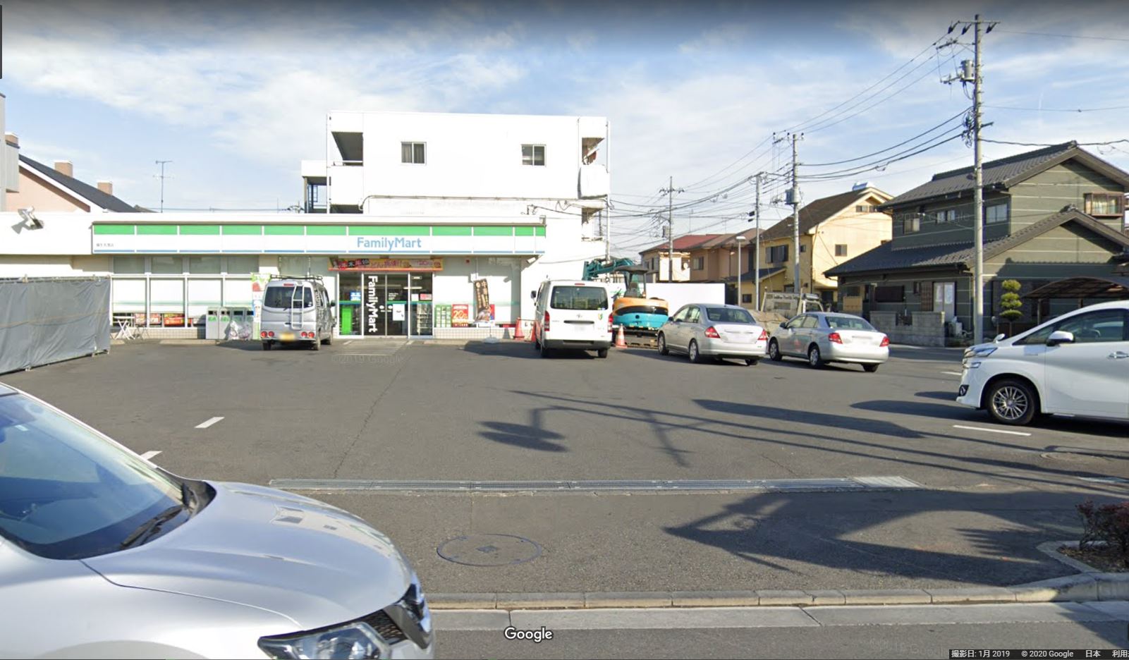 ファミリーマート 福生志茂店