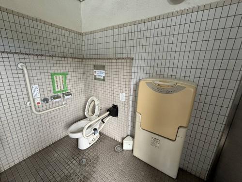 大池公園　テニスコート付近公衆トイレ